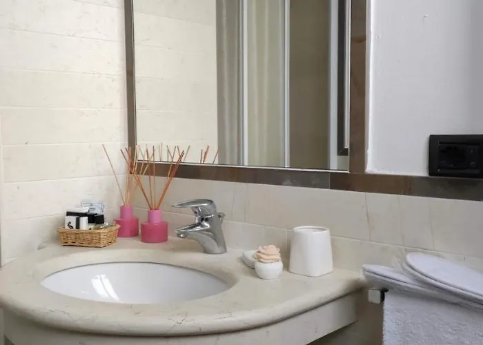 Platani Hotel 2*